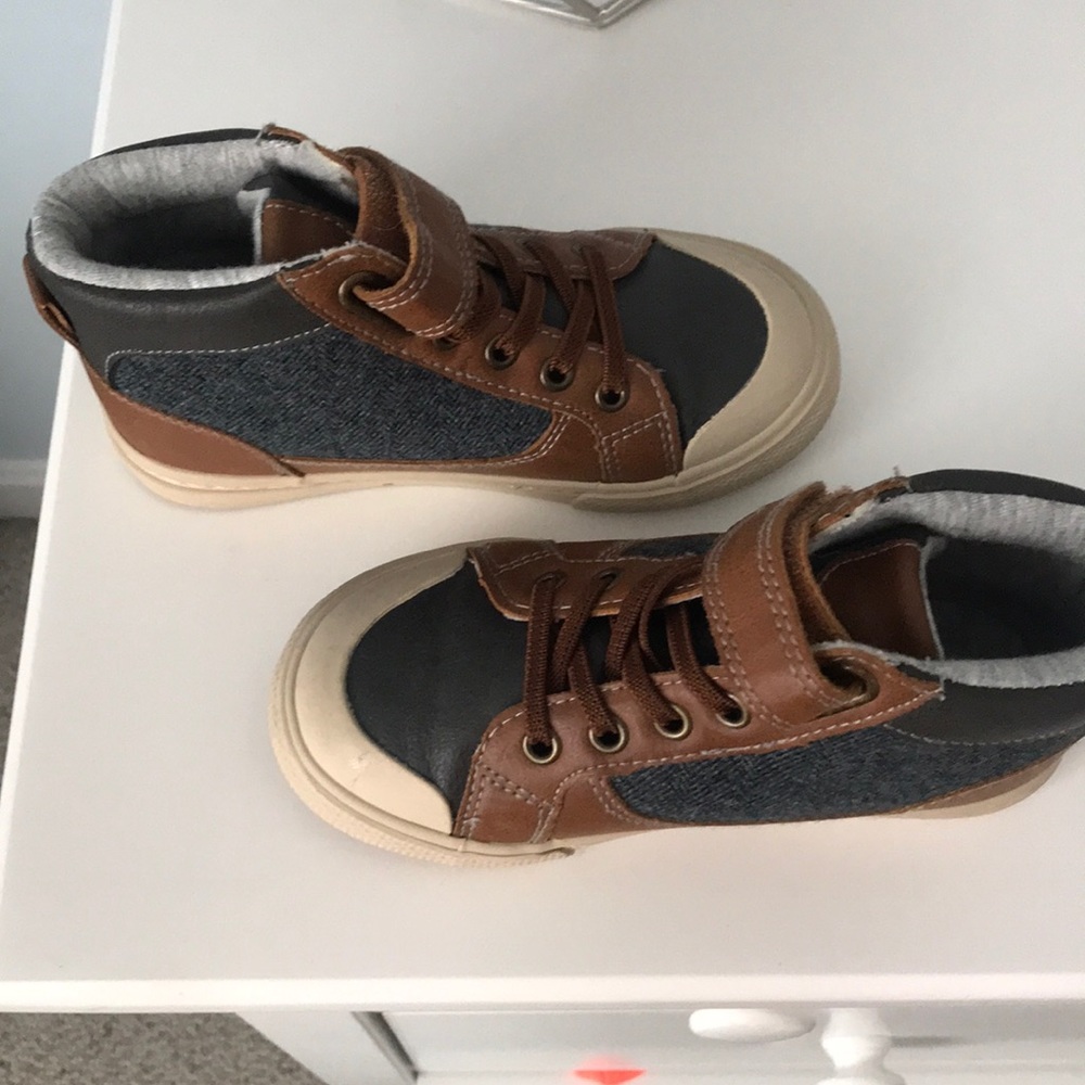Boys high top shoes